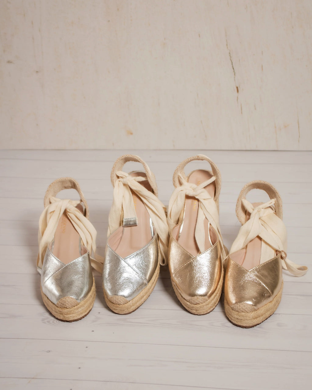 Espadrilles Gladys de cuero metalizado en plateado y dorado