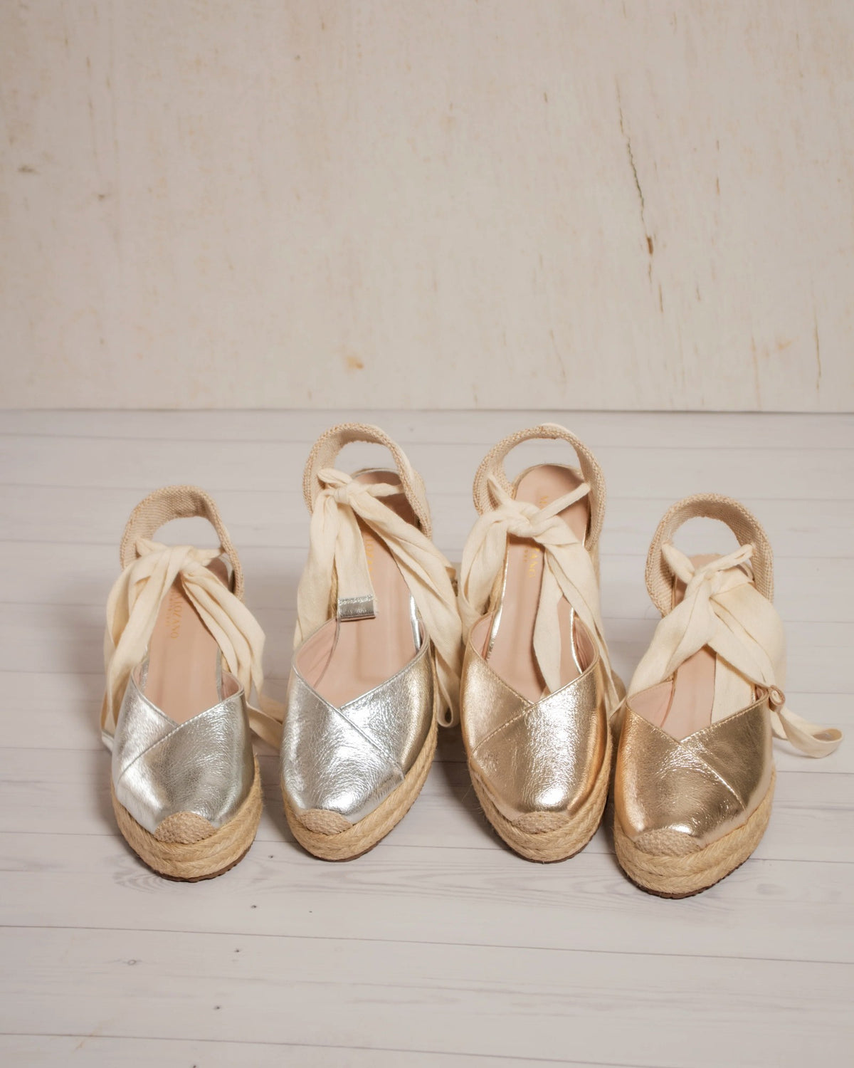 Espadrilles Gladys de cuero metalizado en plateado y dorado