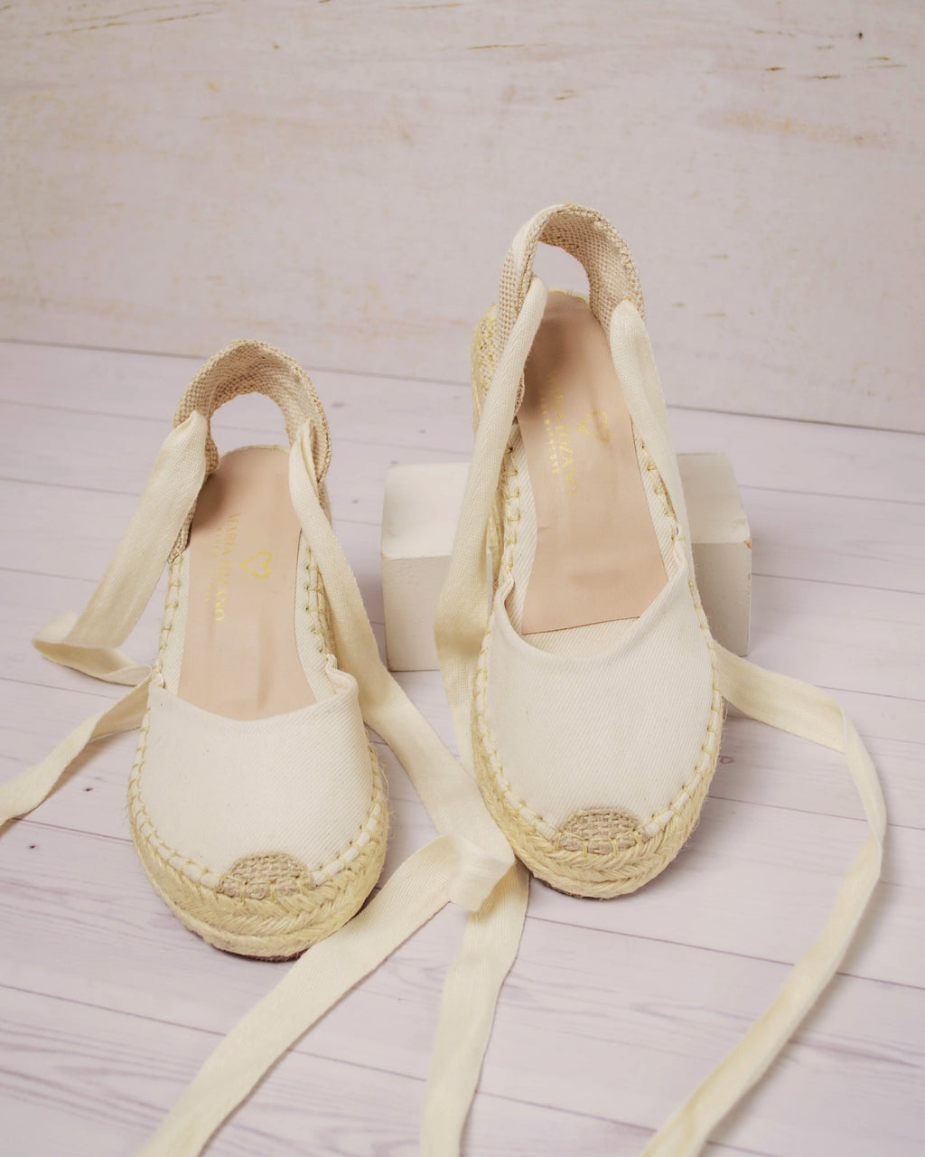 Par de espadrilles Mireya color hueso