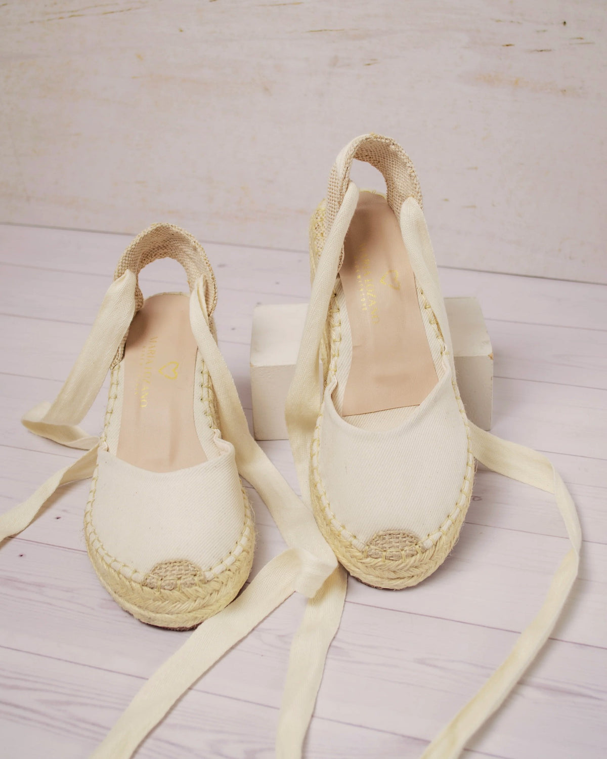 Par de espadrilles Mireya color hueso