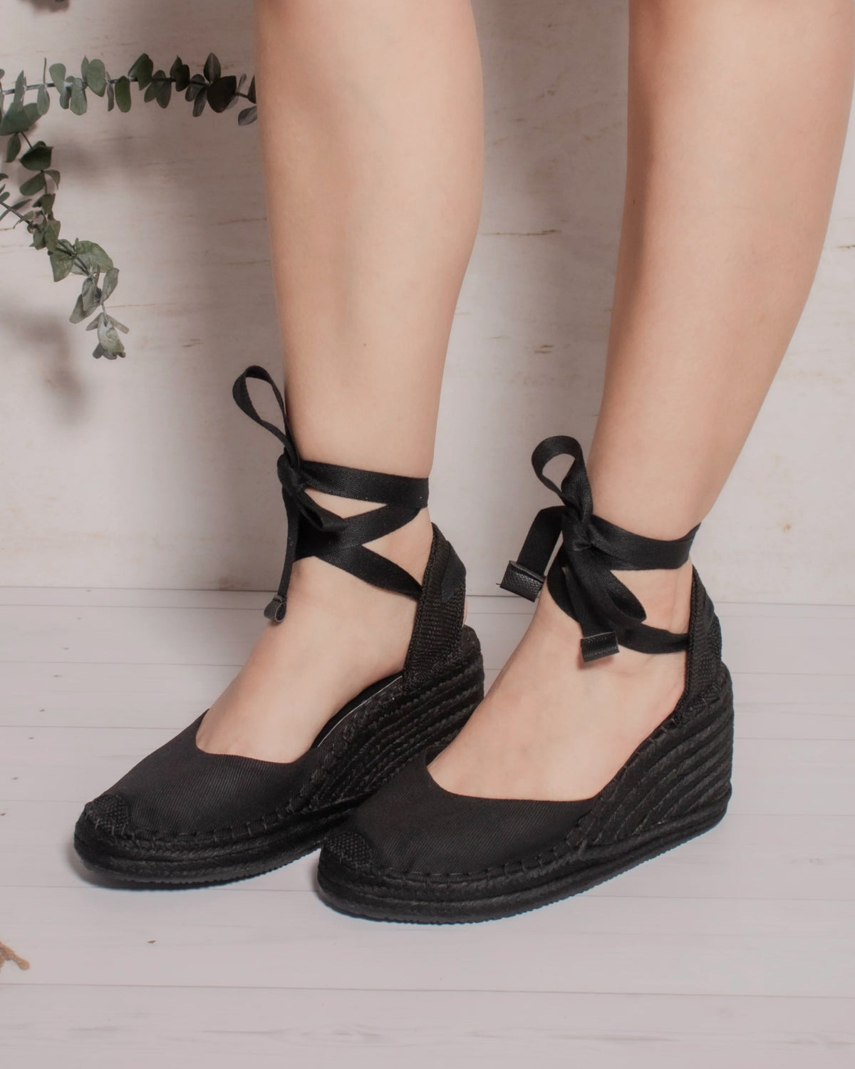 Espadrilles Myriam negras puestas